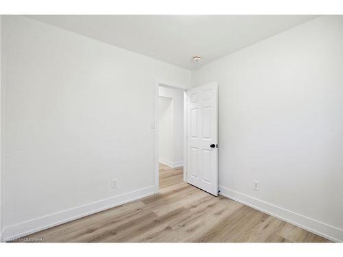 Upper-87 Leaside Drive, St. Catharines, ON - Indoor Photo Showing Other Room