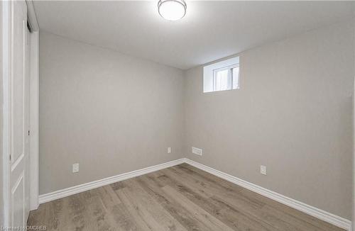 Lower-40 Clarendon Avenue, Hamilton, ON - Indoor Photo Showing Other Room