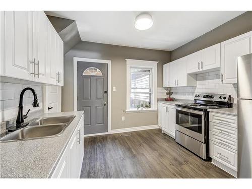 183 Rosslyn Avenue S, Hamilton, ON - Indoor Photo Showing Kitchen With Double Sink