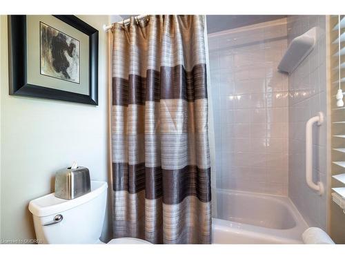 2058 Grand Boulevard, Oakville, ON - Indoor Photo Showing Bathroom