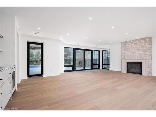 233 Lakewood Drive, Oakville, ON - Indoor Photo Showing Living Room With Fireplace