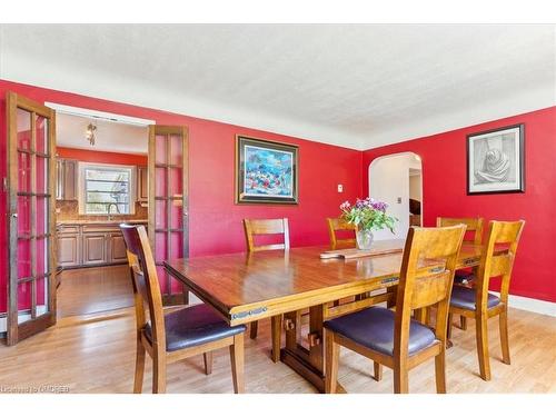 2076 Churchill Avenue, Burlington, ON - Indoor Photo Showing Dining Room