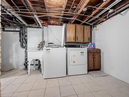 40 Grattan Street, North York, ON - Indoor Photo Showing Laundry Room