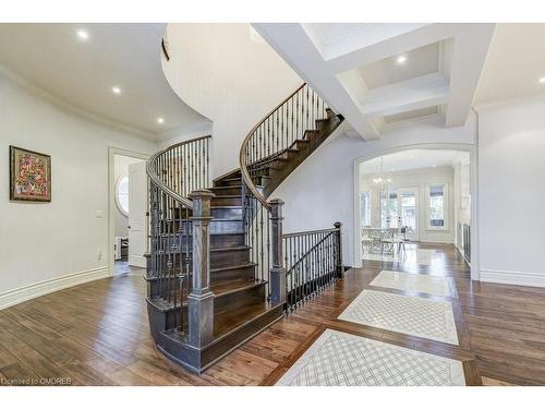 1035 Truman Avenue, Oakville, ON - Indoor Photo Showing Other Room