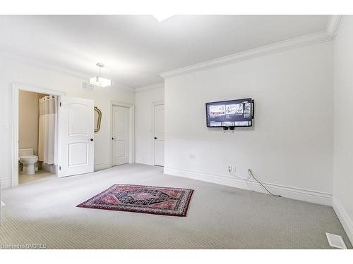 1035 Truman Avenue, Oakville, ON - Indoor Photo Showing Other Room