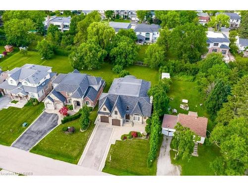 1035 Truman Avenue, Oakville, ON - Outdoor