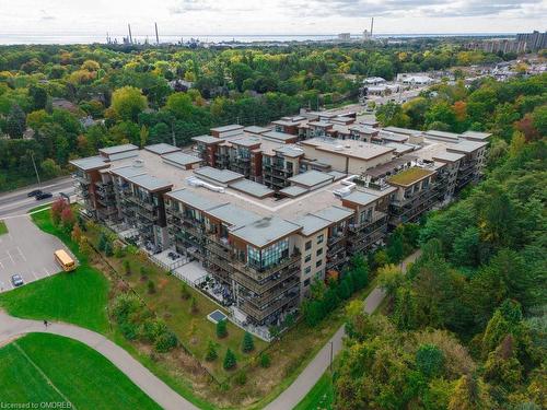 Gr36-1575 Lakeshore Road W, Mississauga, ON - Outdoor With View