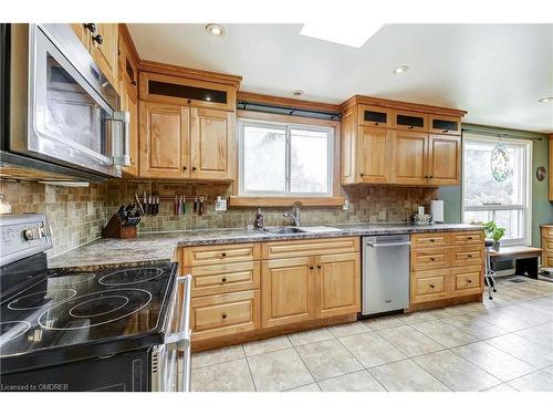 1602 Highway 6 N, Carlisle, ON - Indoor Photo Showing Kitchen