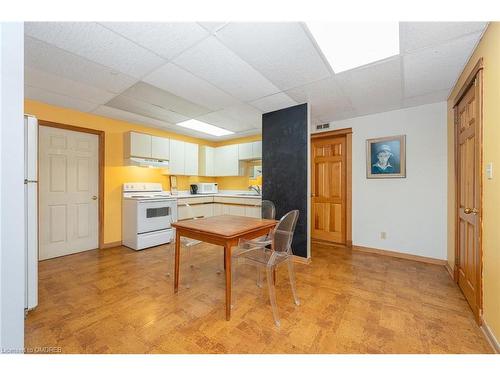 147 Main Street S, Georgetown, ON - Indoor Photo Showing Kitchen