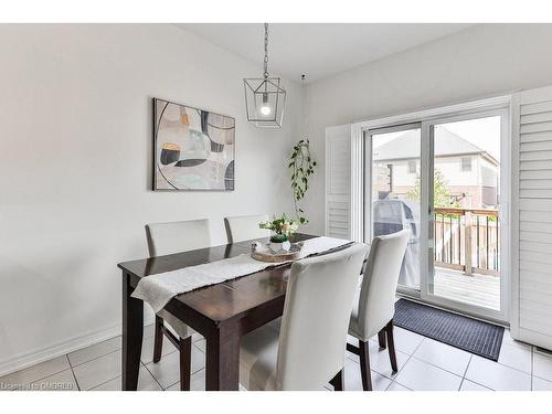 20 Cutts Crescent, Binbrook, ON - Indoor Photo Showing Dining Room