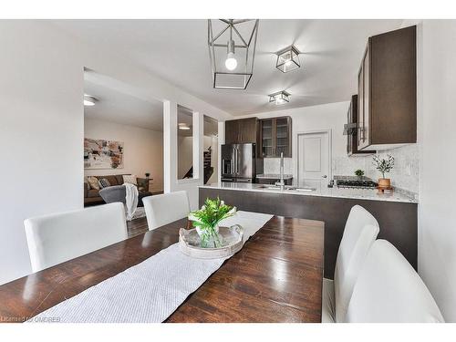 20 Cutts Crescent, Binbrook, ON - Indoor Photo Showing Dining Room