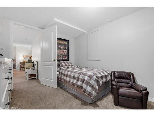 46-1489 Heritage Way, Oakville, ON - Indoor Photo Showing Bedroom