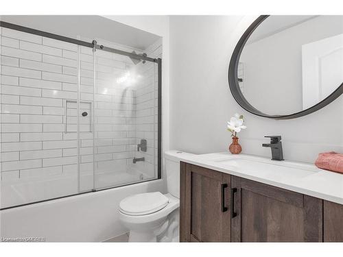 46-1489 Heritage Way, Oakville, ON - Indoor Photo Showing Bathroom