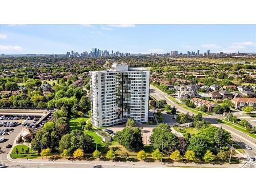 904-1360 Rathburn Road E, Mississauga, ON - Outdoor With View