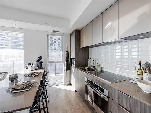 607-70 Annie Craig Drive, Toronto, ON - Indoor Photo Showing Kitchen With Upgraded Kitchen