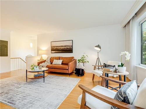 40 Dukinfield Crescent, Toronto, ON - Indoor Photo Showing Living Room