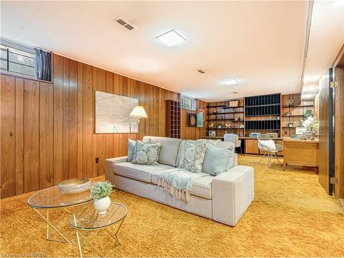 40 Dukinfield Crescent, Toronto, ON - Indoor Photo Showing Living Room