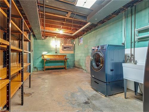 40 Dukinfield Crescent, Toronto, ON - Indoor Photo Showing Laundry Room