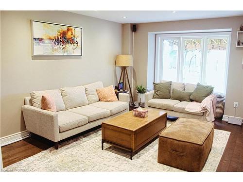 5153 Bunton Crescent, Burlington, ON - Indoor Photo Showing Living Room