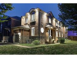 3449 Robin Hill Circle  Oakville, ON L6L 6X3