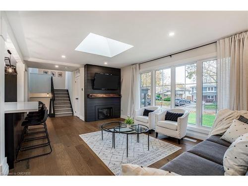 488 Kenmarr Crescent, Burlington, ON - Indoor Photo Showing Living Room With Fireplace