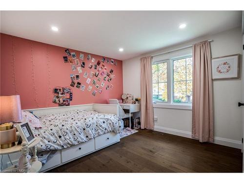 488 Kenmarr Crescent, Burlington, ON - Indoor Photo Showing Bedroom