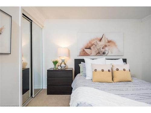 822 Laurier Avenue, Milton, ON - Indoor Photo Showing Bedroom