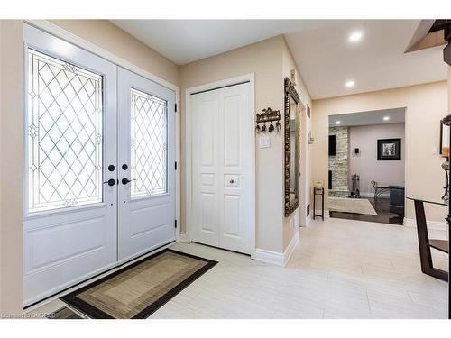 1440 Ivy Court, Oakville, ON - Indoor Photo Showing Other Room