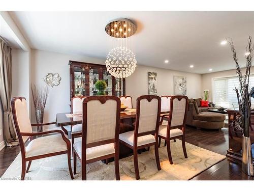 1440 Ivy Court, Oakville, ON - Indoor Photo Showing Dining Room