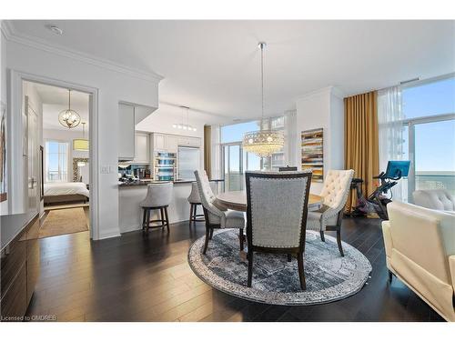 Ph3 - 5003-50 Absolute Avenue, Mississauga, ON - Indoor Photo Showing Dining Room