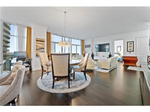 Ph3 - 5003-50 Absolute Avenue, Mississauga, ON - Indoor Photo Showing Dining Room