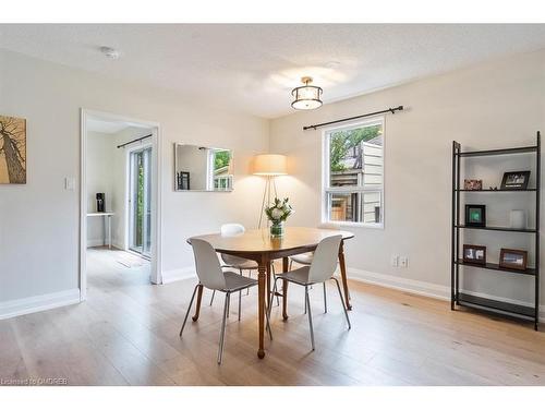 135 Deane Avenue, Oakville, ON - Indoor Photo Showing Dining Room