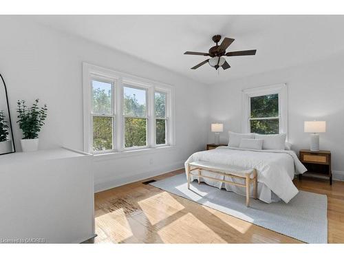 6123 Guelph Line, Burlington, ON - Indoor Photo Showing Bedroom