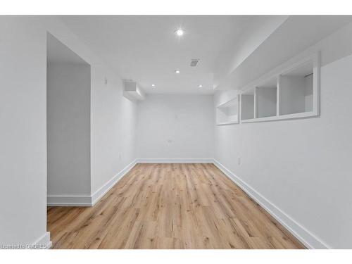 6123 Guelph Line, Burlington, ON - Indoor Photo Showing Other Room