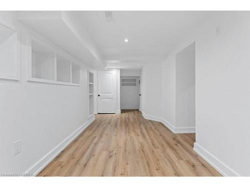 6123 Guelph Line, Burlington, ON - Indoor Photo Showing Other Room