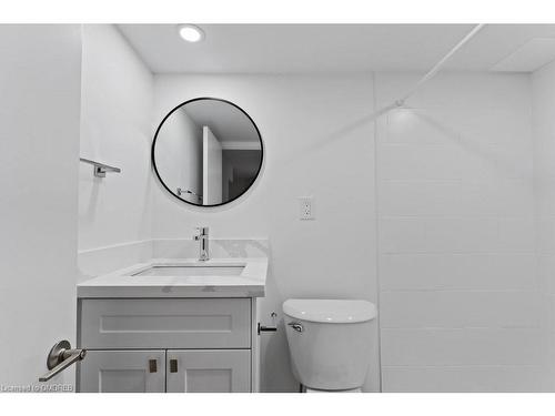 6123 Guelph Line, Burlington, ON - Indoor Photo Showing Bathroom