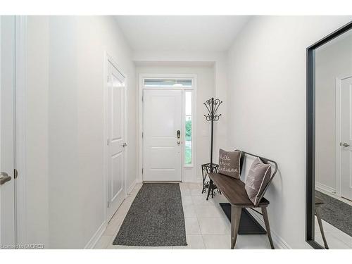 2492 Elder Lane, Oakville, ON - Indoor Photo Showing Other Room