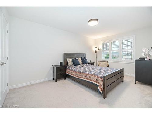 2492 Elder Lane, Oakville, ON - Indoor Photo Showing Bedroom