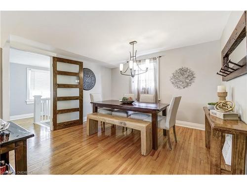 183 Rosslyn Avenue S, Hamilton, ON - Indoor Photo Showing Dining Room