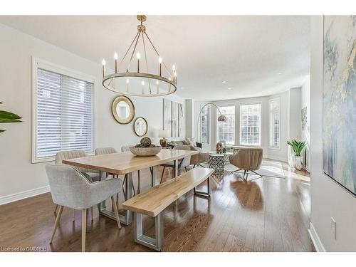 2475 Whitehorn Drive, Burlington, ON - Indoor Photo Showing Dining Room