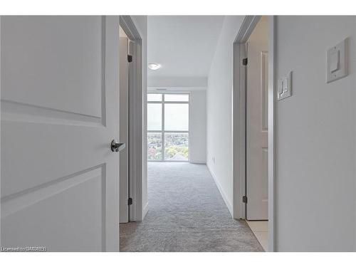 905-450 Dundas Street E, Waterdown, ON - Indoor Photo Showing Other Room