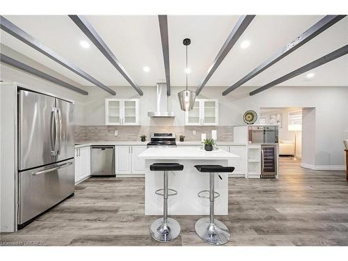 5739 Sixth Line, Erin, ON - Indoor Photo Showing Kitchen With Upgraded Kitchen