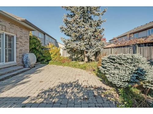 2177 Forest Gate Park, Oakville, ON - Outdoor