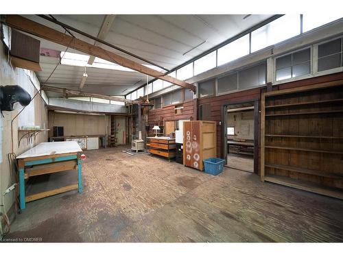 480 Colborne Street, Brantford, ON - Indoor Photo Showing Garage