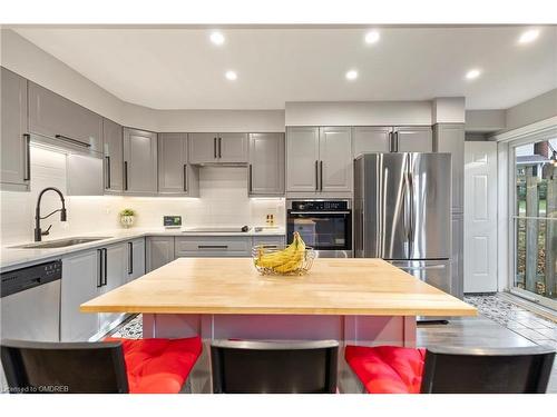 312B Bluevale Street N, Waterloo, ON - Indoor Photo Showing Kitchen With Stainless Steel Kitchen With Upgraded Kitchen