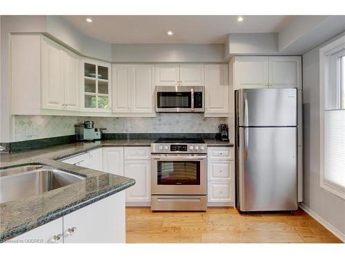 1494 Litchfield Drive, Oakville, ON - Indoor Photo Showing Kitchen