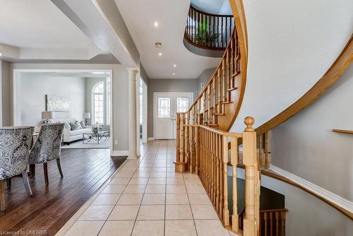 1182 Lindenrock Drive, Oakville, ON - Indoor Photo Showing Other Room