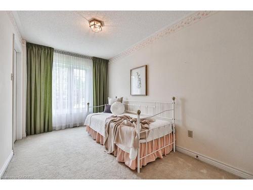 59 Austin Drive, Brampton, ON - Indoor Photo Showing Bedroom