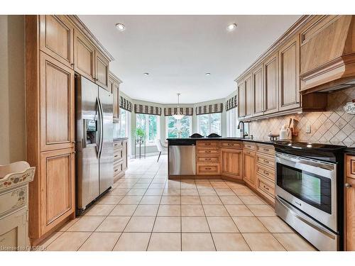 59 Austin Drive, Brampton, ON - Indoor Photo Showing Kitchen