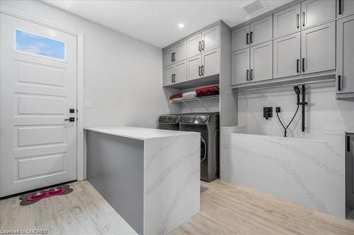 37 Eleventh Road E, Stoney Creek, ON - Indoor Photo Showing Laundry Room